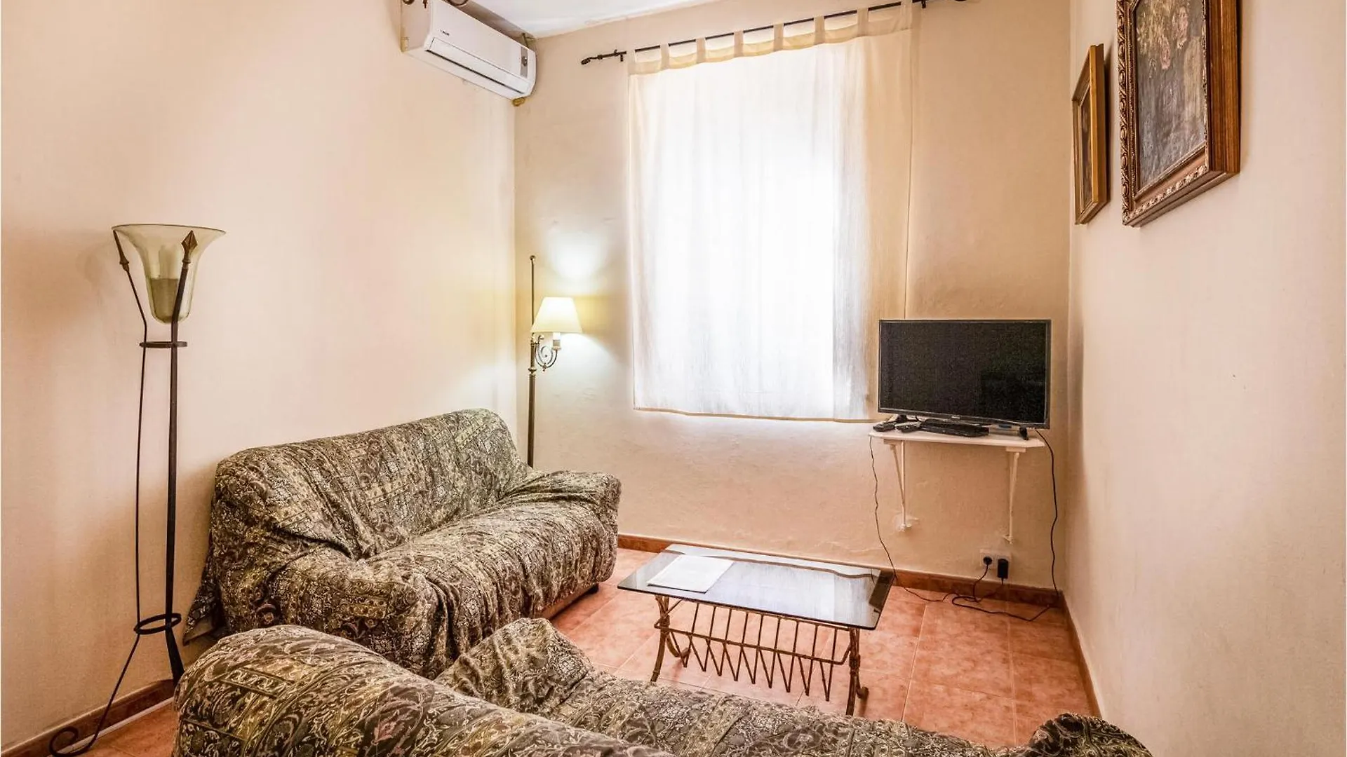 Awesome Apartment In Osor With Kitchenette